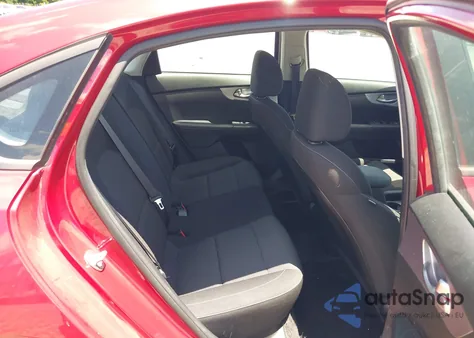 2022 Kia Forte Lxs z USA, uszkodzony, nr VIN 3KPF24AD7NE458761